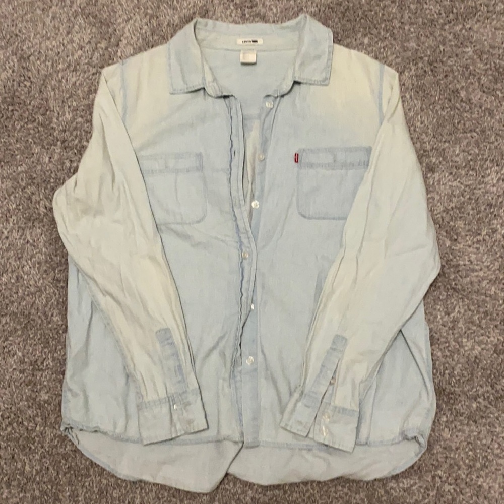 Levi’s Denim Button-Up Shirt
